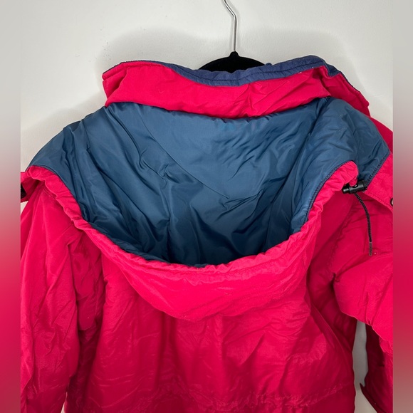 Women’s red L.L. Bean winter coat, size medium - Picture 9 of 11